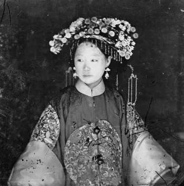 John Thomson, A Mandchu Bride, Pékin, 1872